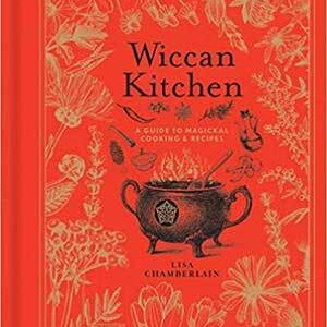 Wiccan Kitchen (hc) by Lisa Chamberlain
