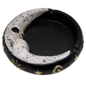 4 1/2" Scary Moon ashtray