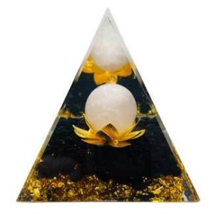 2 1/2" White Moon with Lotus orgonite pyramid
