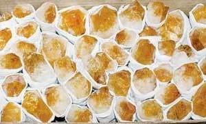 ~2kg Flat of Citrine Points