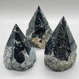 flat of +5.5# Green Stone, Black points