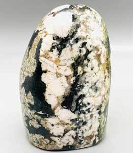 Jade, Black free shape