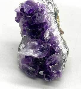 .4-.6# Geode Amethyst A cut