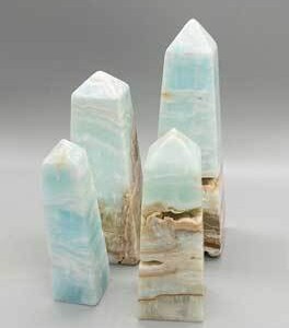 1 kg 3-5" (4-4/pk) Caribbean Calcite obelisk