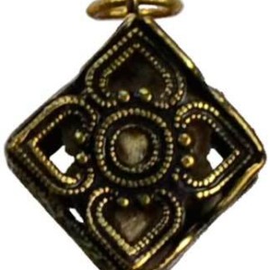 Square Amber Resin necklace