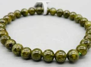 5-6mm Garnet, Green bracelet